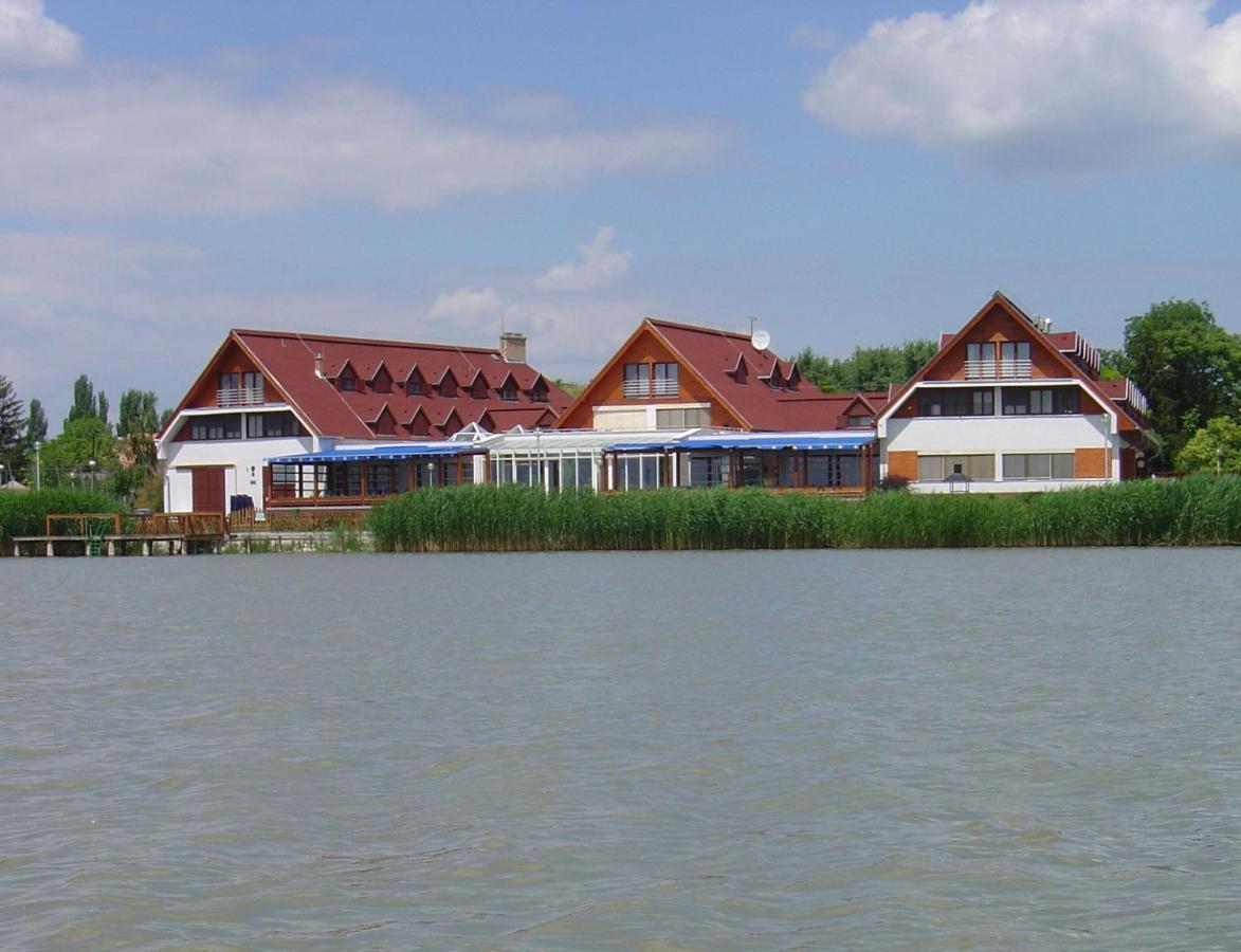 Hotel Juventus Velence Esterno foto